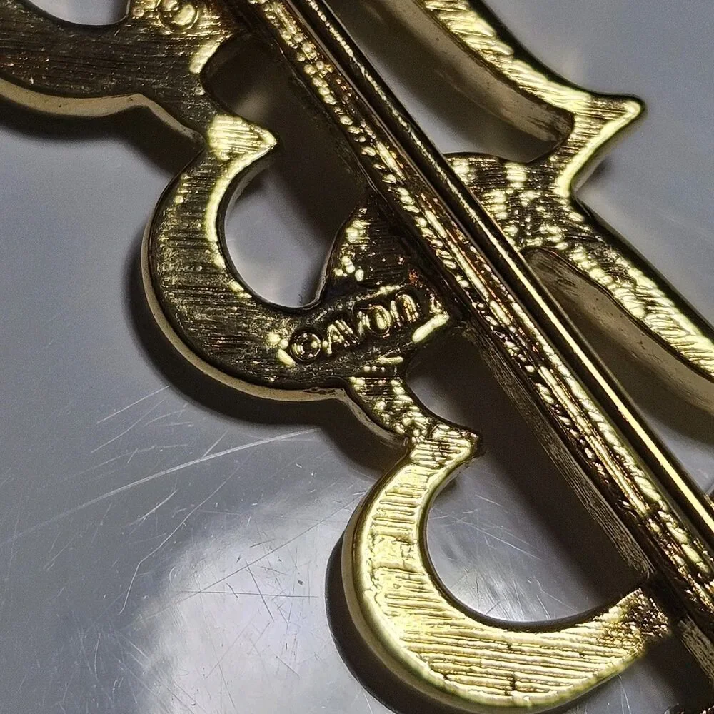 Avon this vintage
